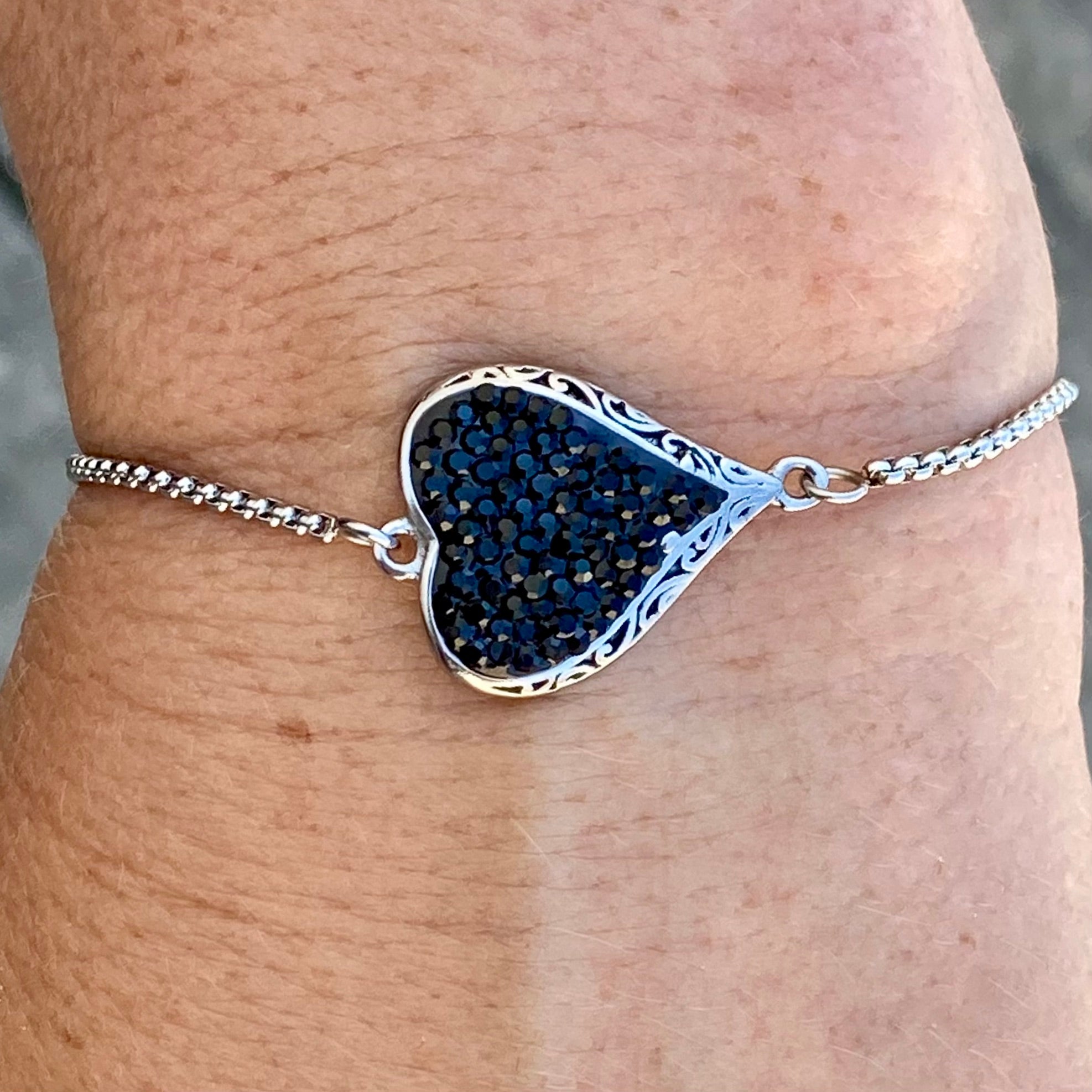 Crystal Heart - Bracelet - Black - AJ02B