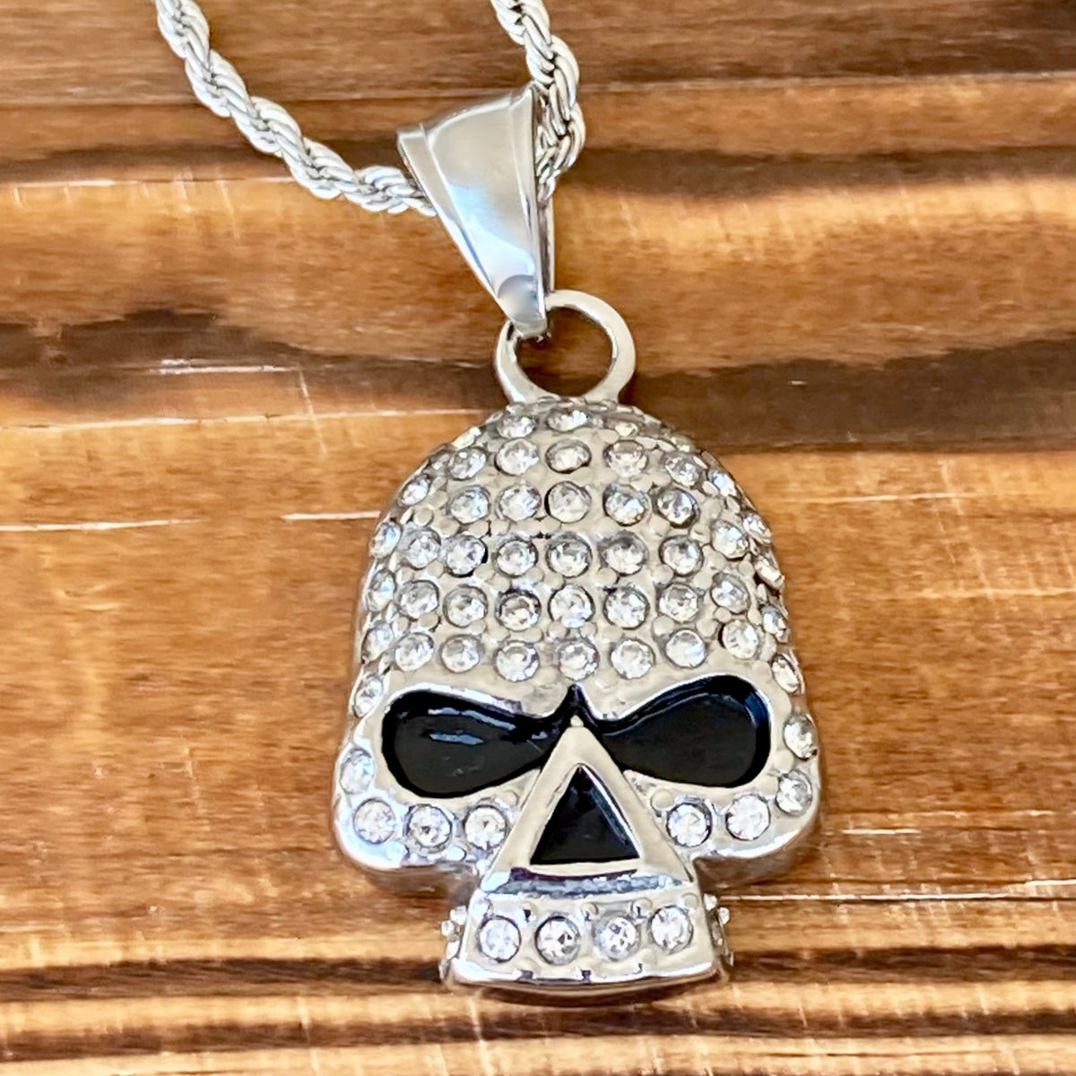 ladies-necklace-bling-skull-