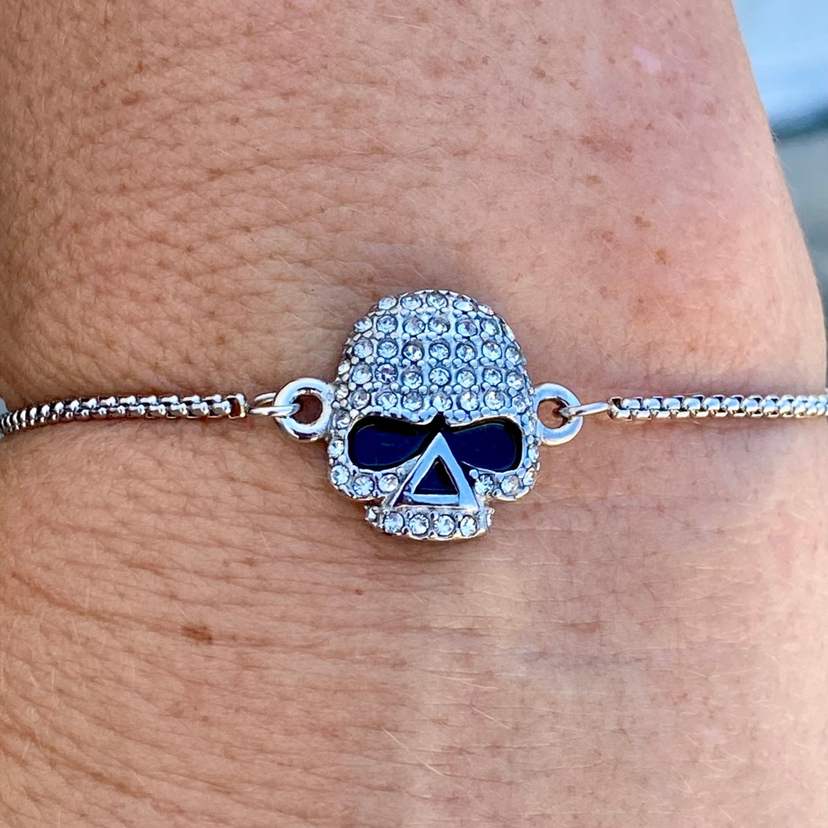 ladies-necklace-bling-skull-