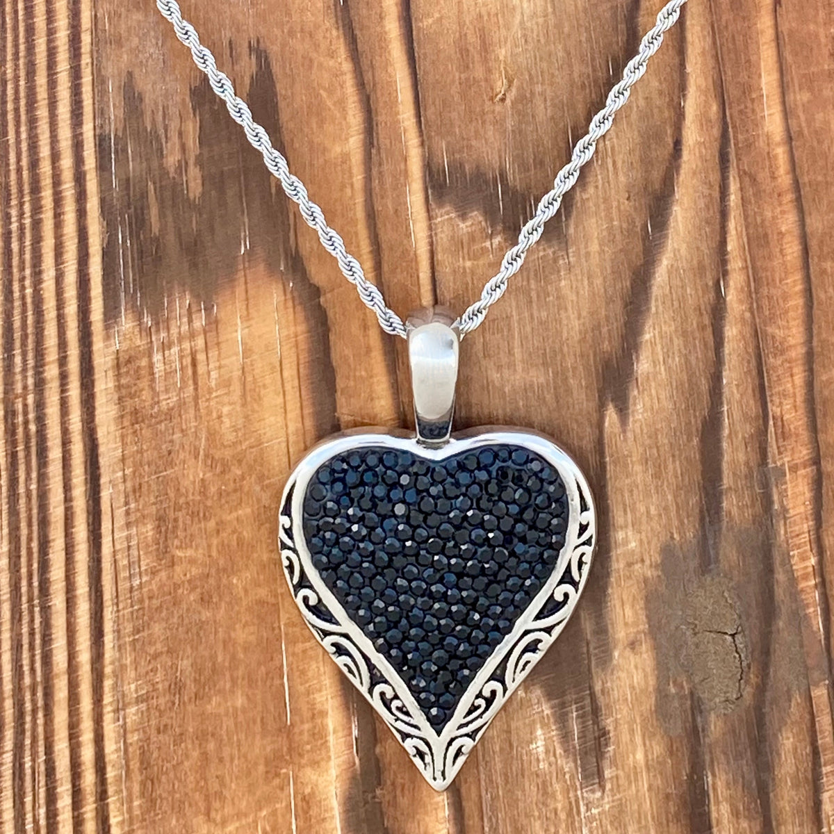 韓国【TATIANA】(silver925) black heart gemstone necklace Kpop Black Heart Pendant Necklace Punk Shiny Rhinestone Star