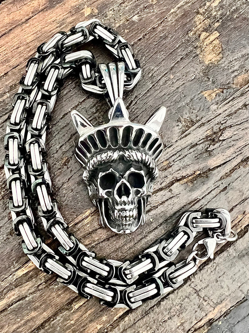 SANITY JEWELRY® Necklace Bone Crusher - Lady Liberty Pendant - Necklace (835)
