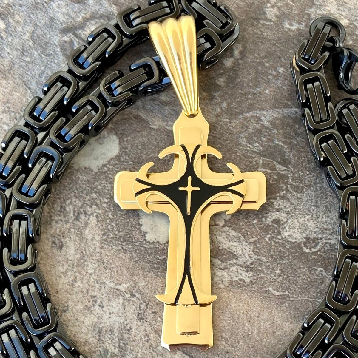 Cross - Risen Cross Gold Pendant - Necklace - PEN832
