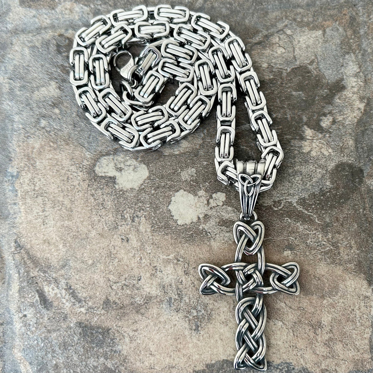 Ciondolo a forma di croce celtica in argento sterling