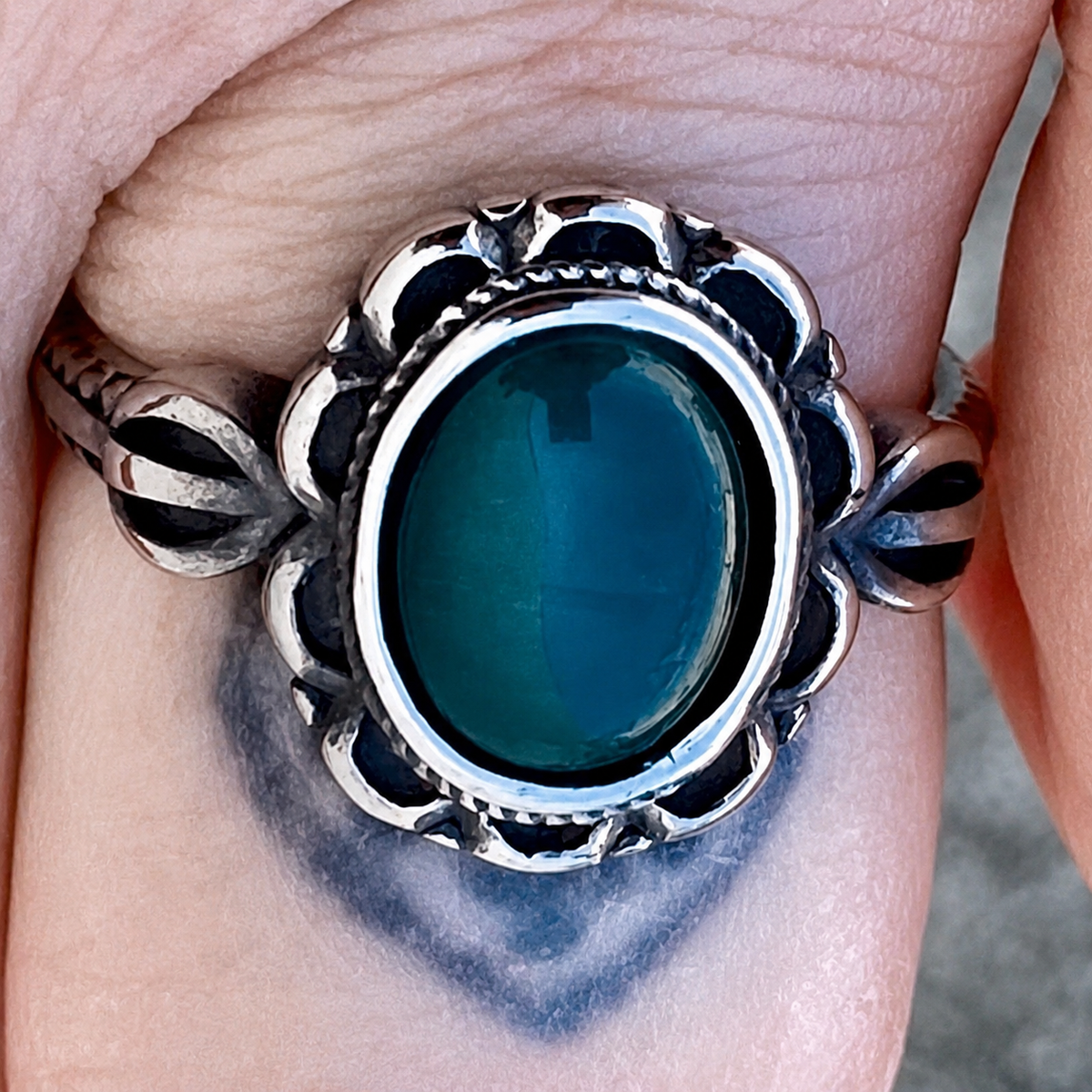 Antique Green Stone Ring - R204
