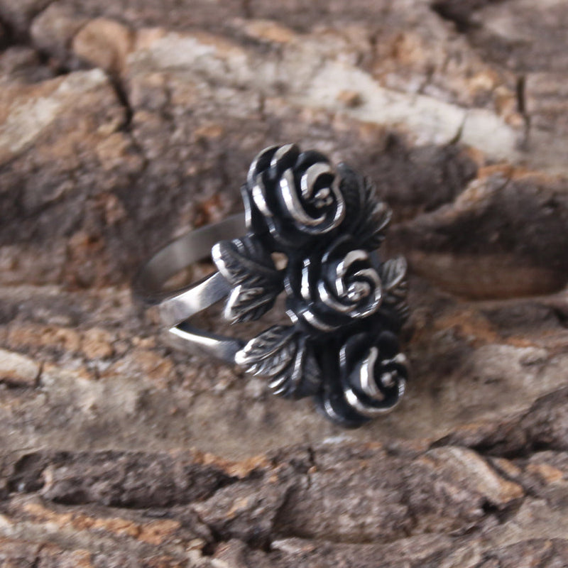 Sanity Jewelry Ring Ladies Ring - Morgan's Roses - R52