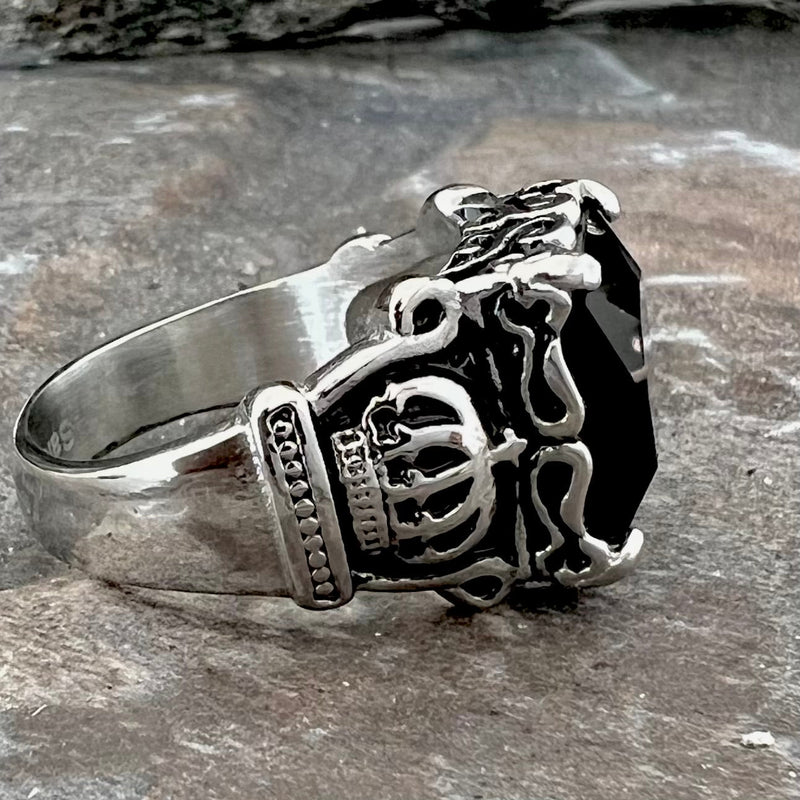Sanity Jewelry Skull Ring "Black Stone" - Crown Ring - Black Stone - R54