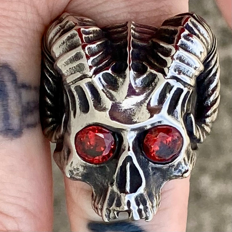 Sanity Jewelry Skull Ring Ram W/Red Eyes - Silver - SLC21 CLEARANCE