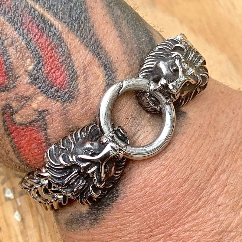 Biker Gothic Skull Stainless Steel Bracelet for Men, 8.5 Inches, Vintage  Old Metal Finishing, Perfect for Adding Edge to Casual Outfits or Biker-Themed  Events – COOLSTEELANDBEYOND Jewelry