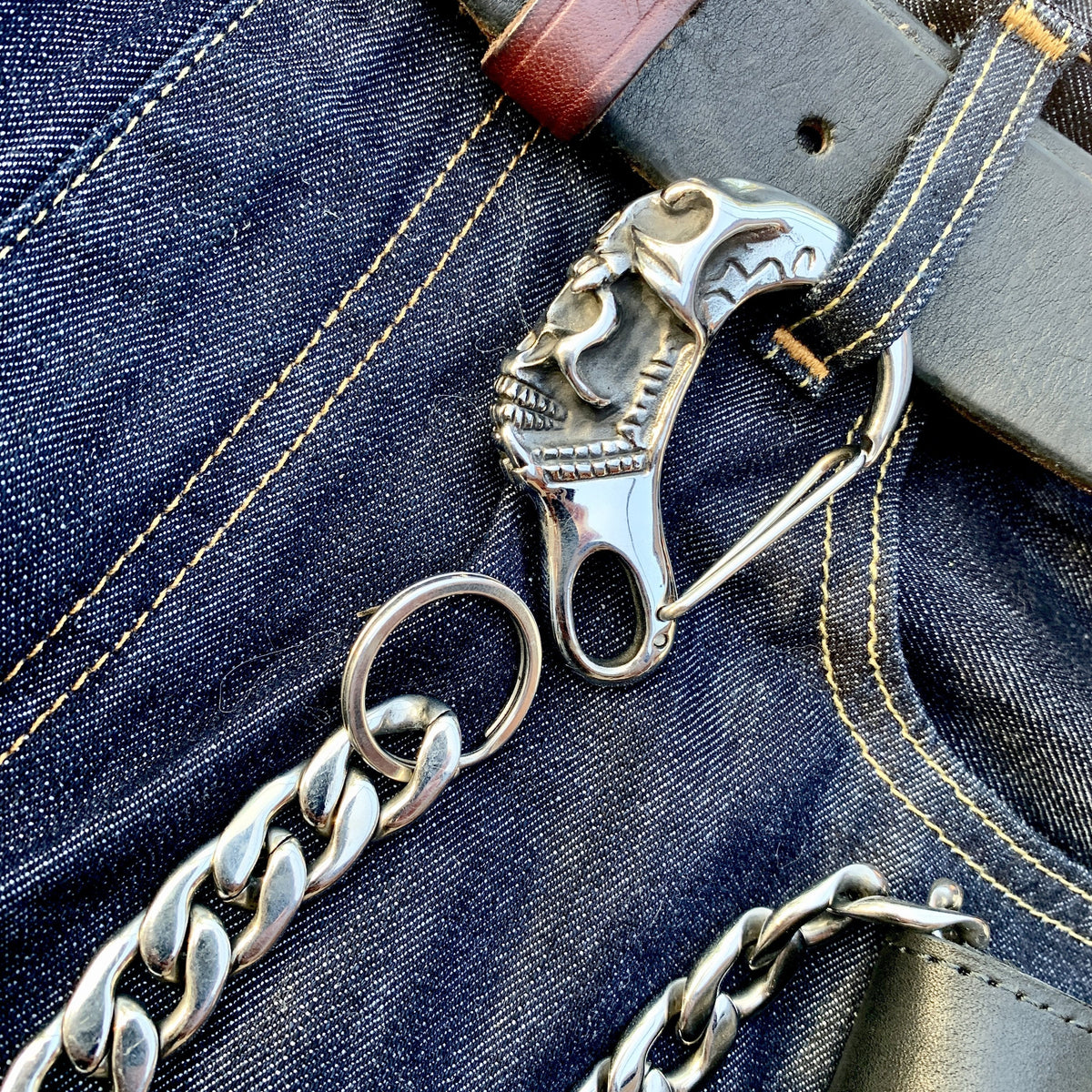 Key Clasp | Scream Skull - For Belt or Wallet / Key Chain | Sanity