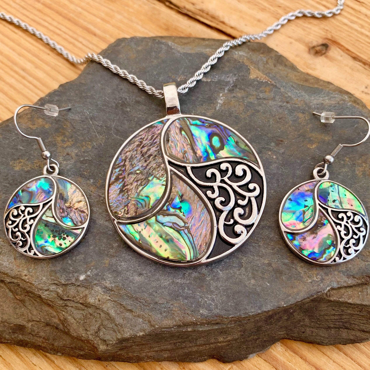 Llife RIPPLE NECKLACE