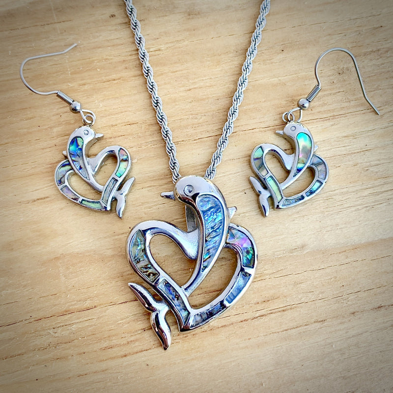 Abalone - Dolphin Heart Pendant & Chain SK2563 Biker Jewelry Skull Jewelry Sanity Jewelry Stainless Steel jewelry