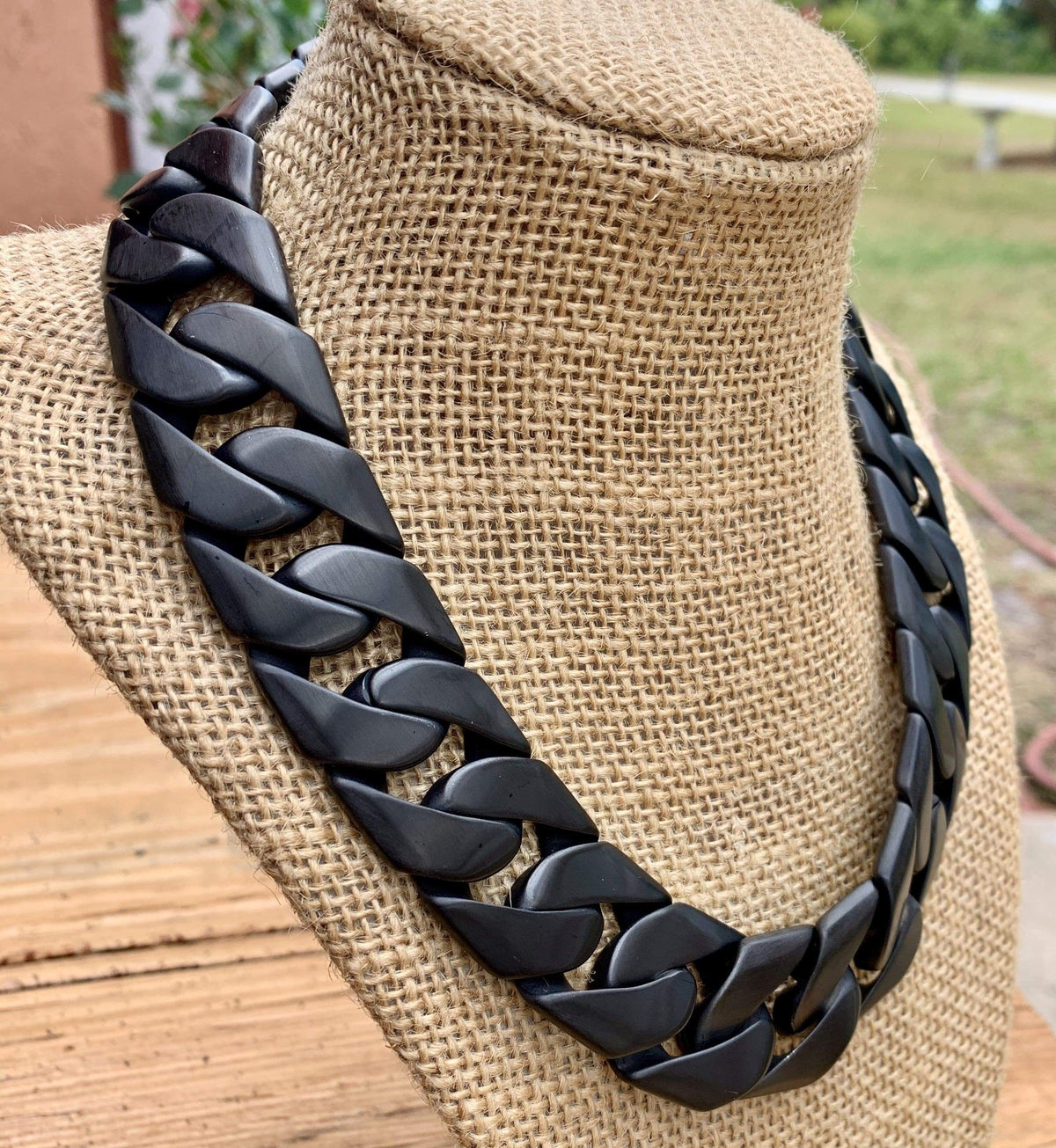 necklace-bagger-necklace-matte