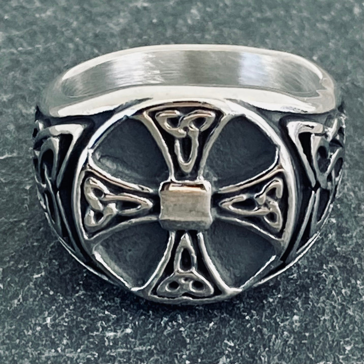 skull-ring-9-cross-ring-celtic